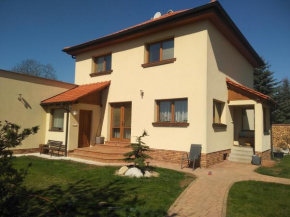 DoMo apartment, Středokluky